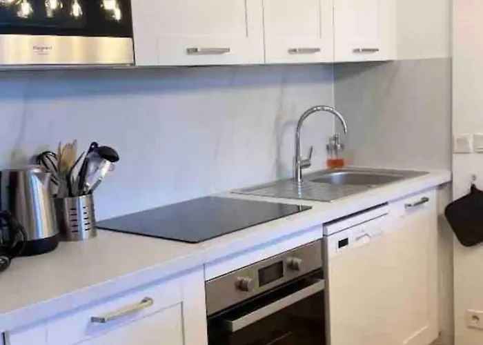 Appt 4 Pers-2 Chb-2 Sdb-piscine-linge Inclus-literies Faites A L'arrivee Inclus-parking *